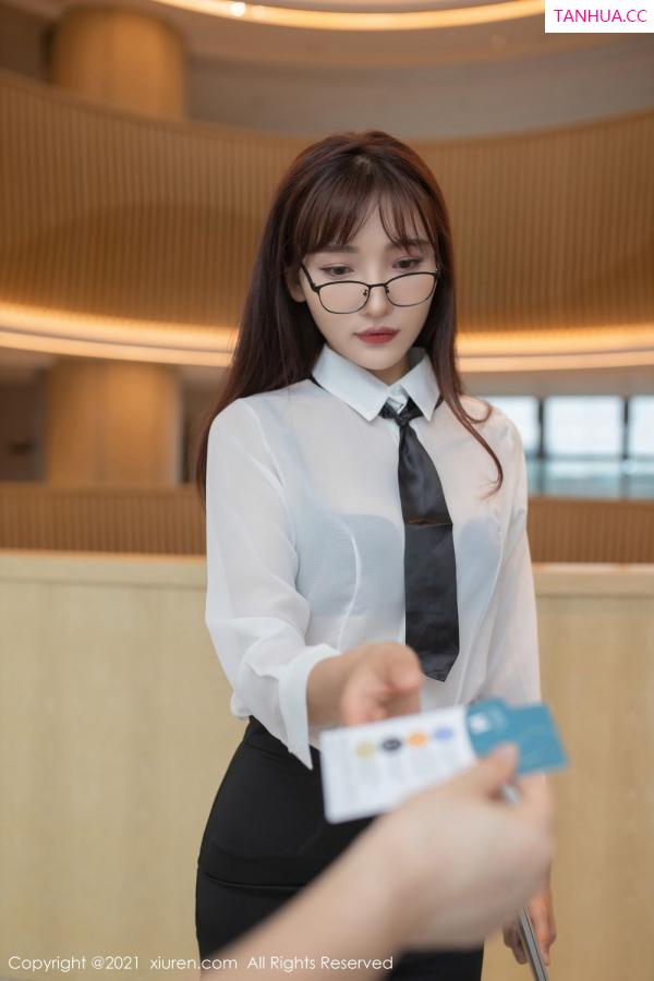 陆萱萱  女神总裁陆萱萱 双人房的故事第3张图片